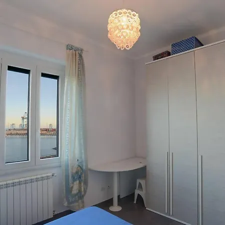 Brezza Marina - Vadoalmare Immobiliare Apartmán *